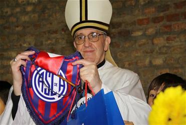 Pope Francis is a passionate fan of San Lorenzo Football Club. Photo: Reuters