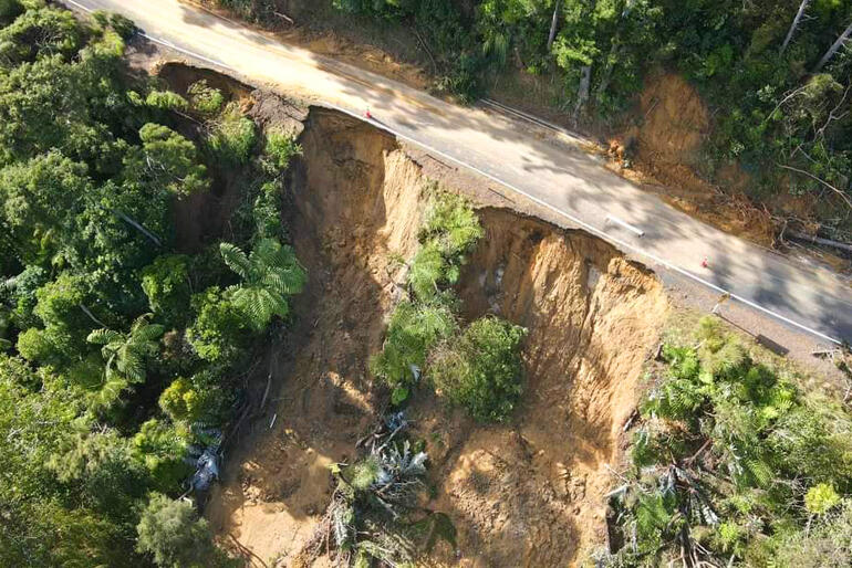 Te Whare Ruruhau o Meri supported families whose rural communities became more isolated after Cyclone damage to roads.