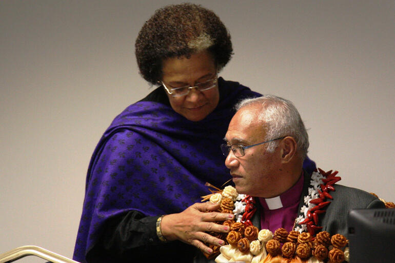 Sereima Lomaloma, the Secretary of the Diocese of Polynesia, affirms her new Bishop and boss with a lei.
