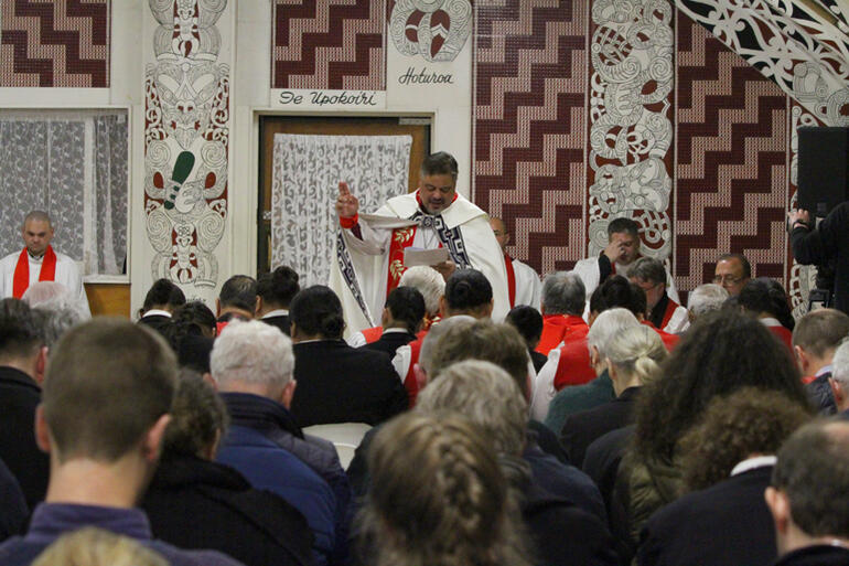 Archbishop Don Tamihere offers a blessing at the close of the Opening Eucharist of General Synod Te Hīnota Whānui '24. 
