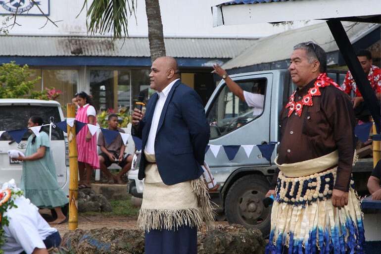 St Andrew's Board Treasurer Daniel Koloamatangi and (St Paul's People's Warden) St Andrew's PTA member Paueli Buna welcome Te Hīnota Whānui.