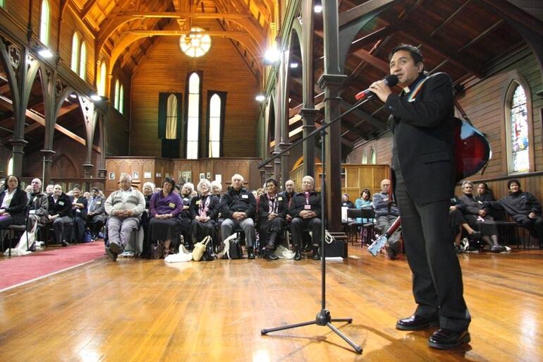 Peter Naera led the singing during the worship. His wife, Marina, was the Chaplain for Te Runanganui.