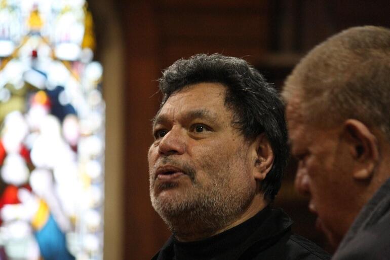 Turi Hollis leads a waiata in support of his Bishop, John Gray's contribution. Turi Hollis leads a waiata in support of his Bishop, John Gray's contribution.