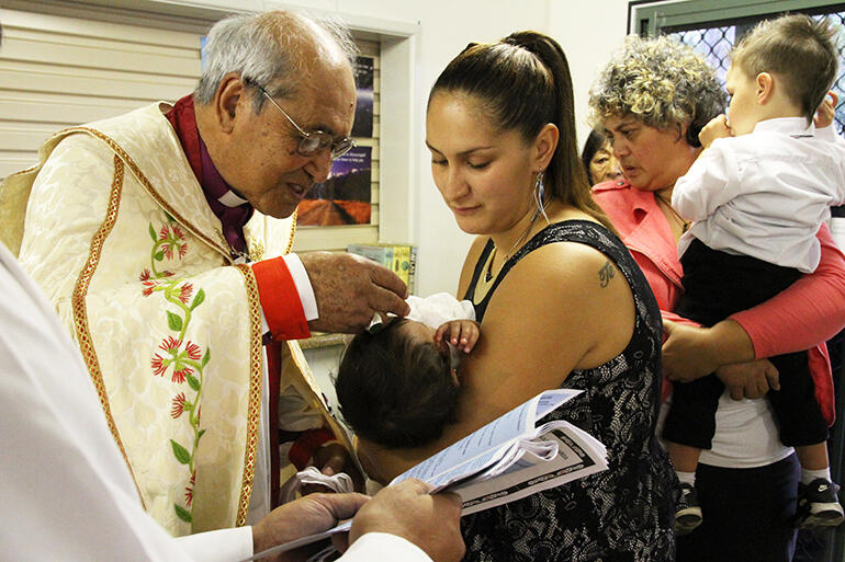 Archbishop Brown Turei baptising Navarah Taukiri. Her mum, Ramari Turei, is the Archbishop's mokopuna. Archbishop Brown Turei baptising Navarah Taukiri. Her mum, Ramari Turei, is the Archbishop's mokopuna.