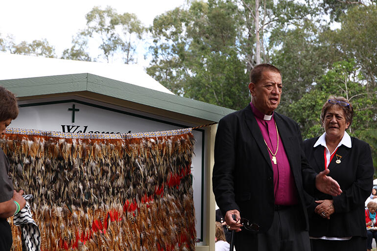 Bishop John Gray about to unveil the new Te Rau Oriwa signboard. The kuia beside him is Olive Sidney. Bishop John Gray about to unveil the new Te Rau Oriwa signboard. The kuia beside him is Olive Sidney.