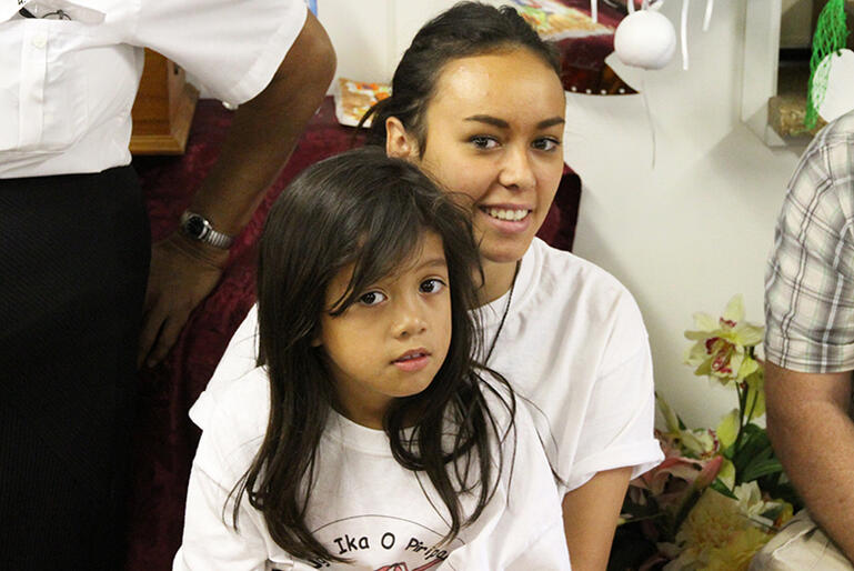 That's Kanesha Morgan, at the rear, with a young friend. That's Kanesha Morgan, at the rear, with a young friend.