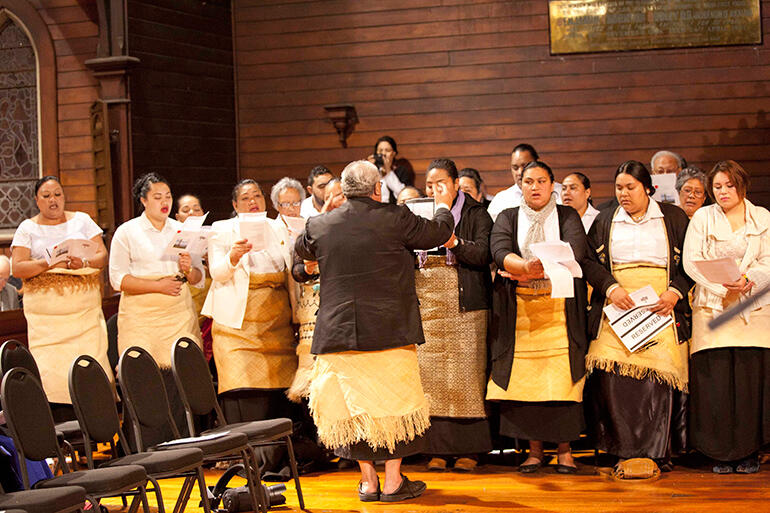 The Tongan choir sings the Magnificat.