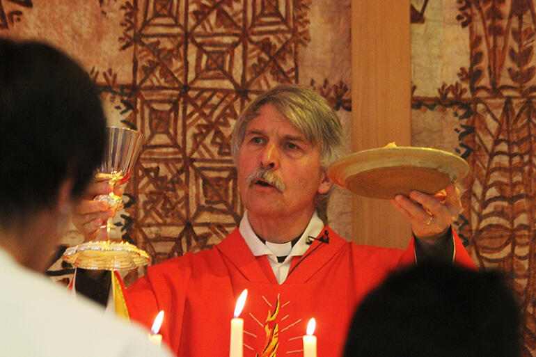All are welcome at the table at St Elizabeth's. All are welcome at the table at St Elizabeth's.