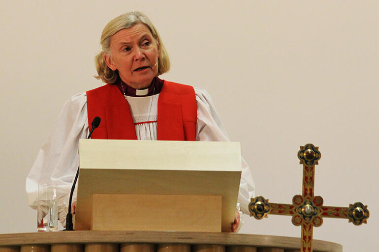 "Let's do it". Bishop Victoria preaching her homily.