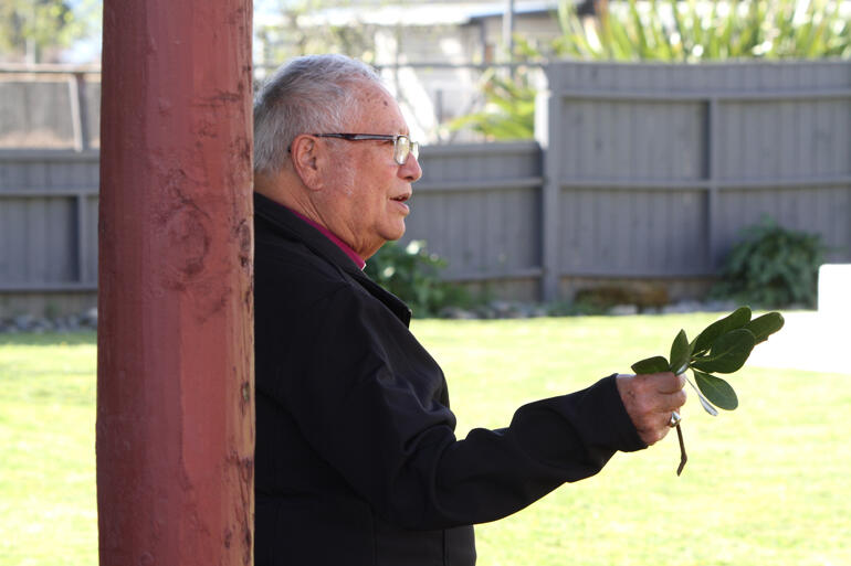 Pihopa o Te Waipounamu Rt Rev Richard Wallace speaks last for the manuhiri. Pihopa o Te Waipounamu Rt Rev Richard Wallace speaks last for the manuhiri.