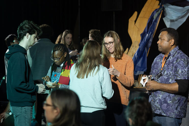 L-R: Rev Alice Kinyua, Alana Hathaway Rotokalala and Matia Dari distribute holy communion to Abbey worshippers. L-R: Rev Alice Kinyua, Alana Hathaway Rotokalala and Matia Dari distribute holy communion to Abbey worshippers.